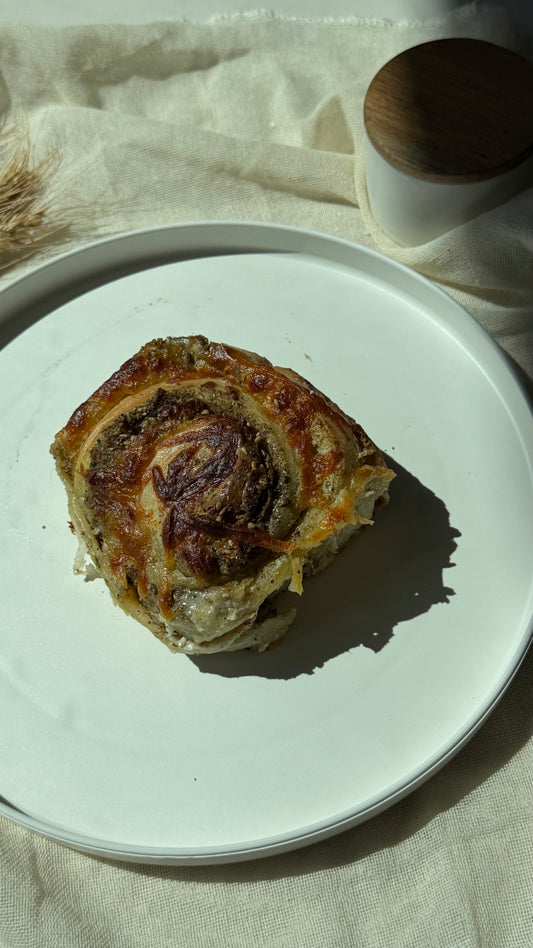 2- ZA’ATAR SOURDOUGH CHEESE ROLLS - PACK OF 4