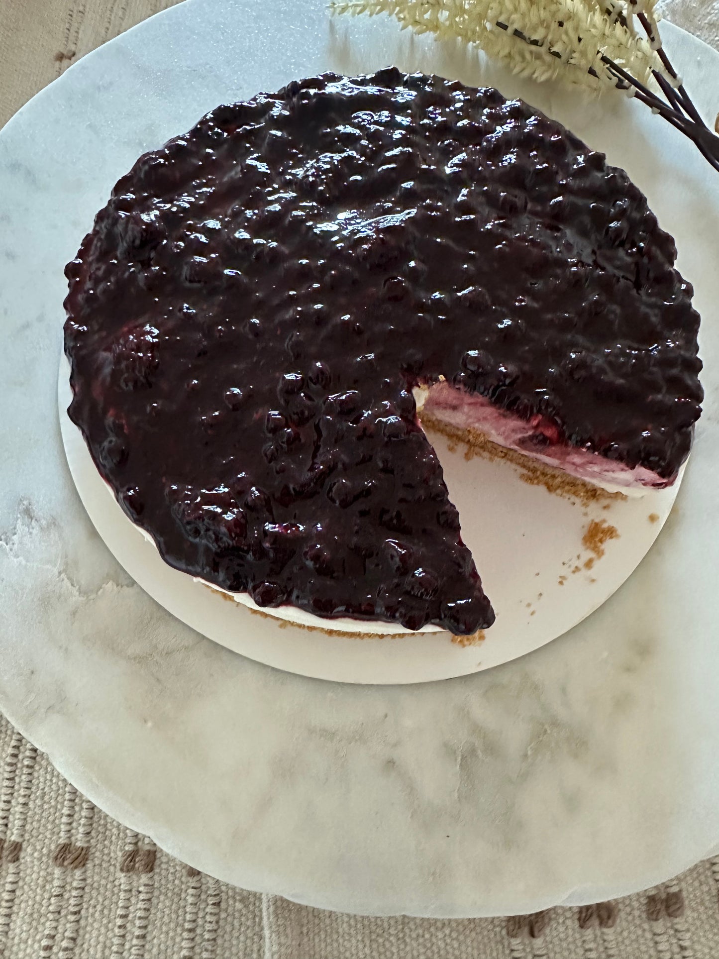 WHOLE HOMEMADE NO-BAKE CHEESECAKE